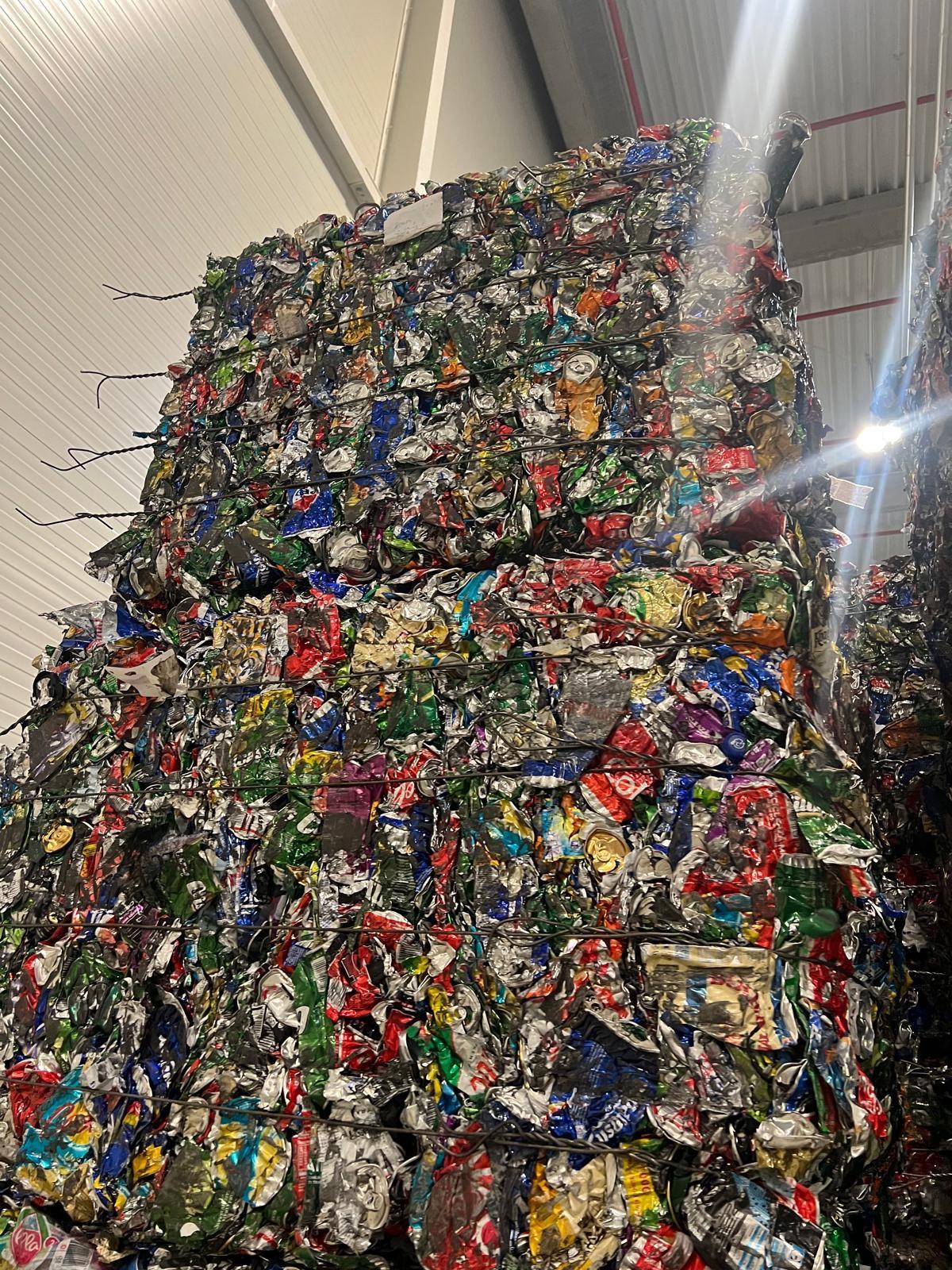 金属