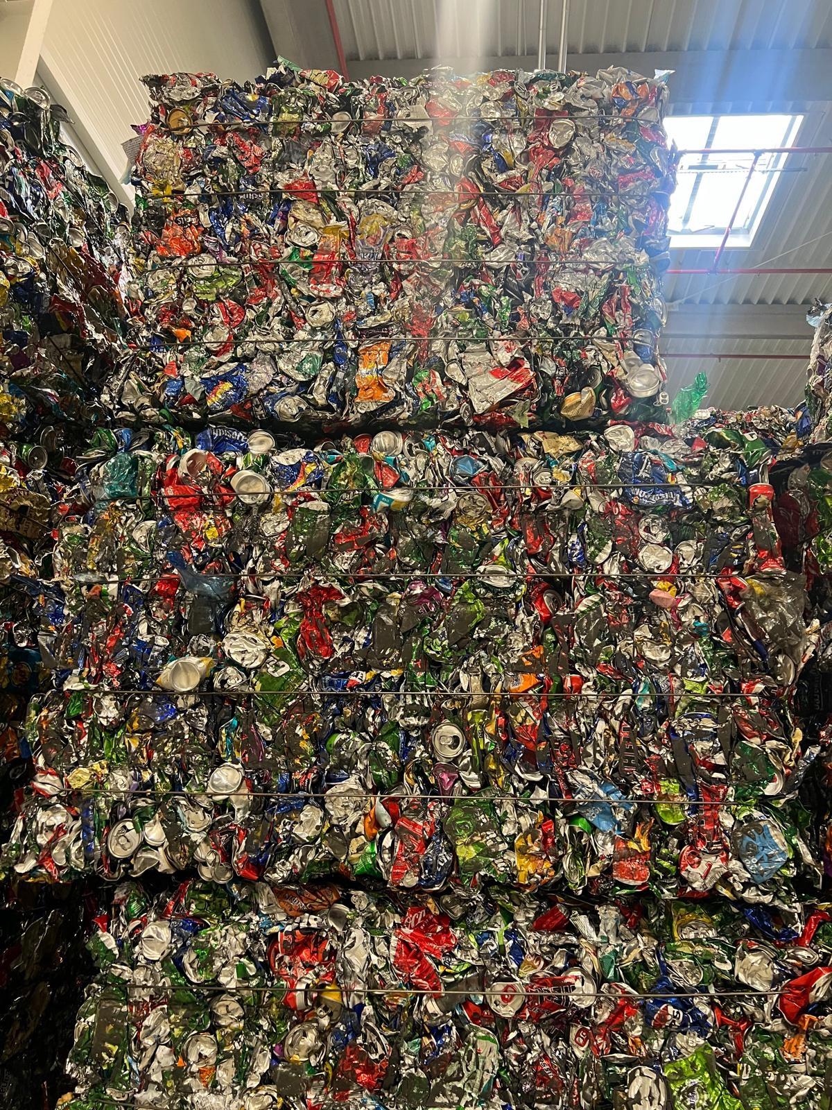 金属