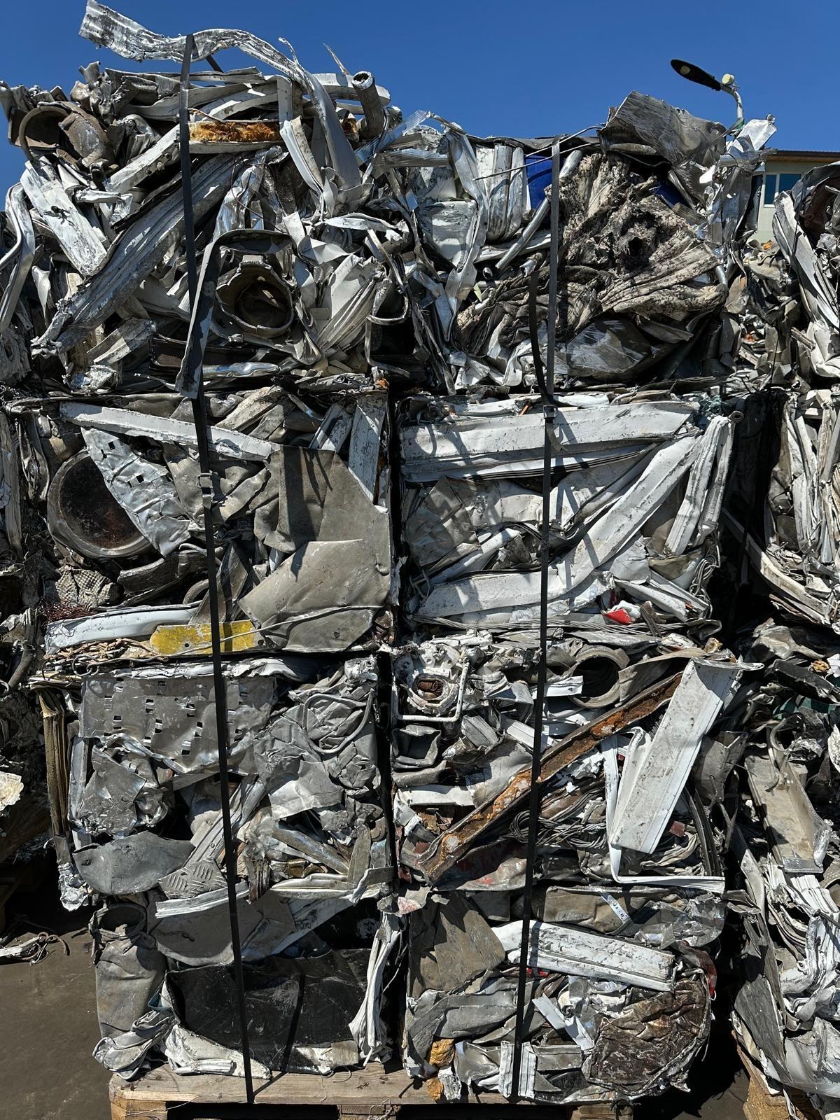 Metals-Aluminium