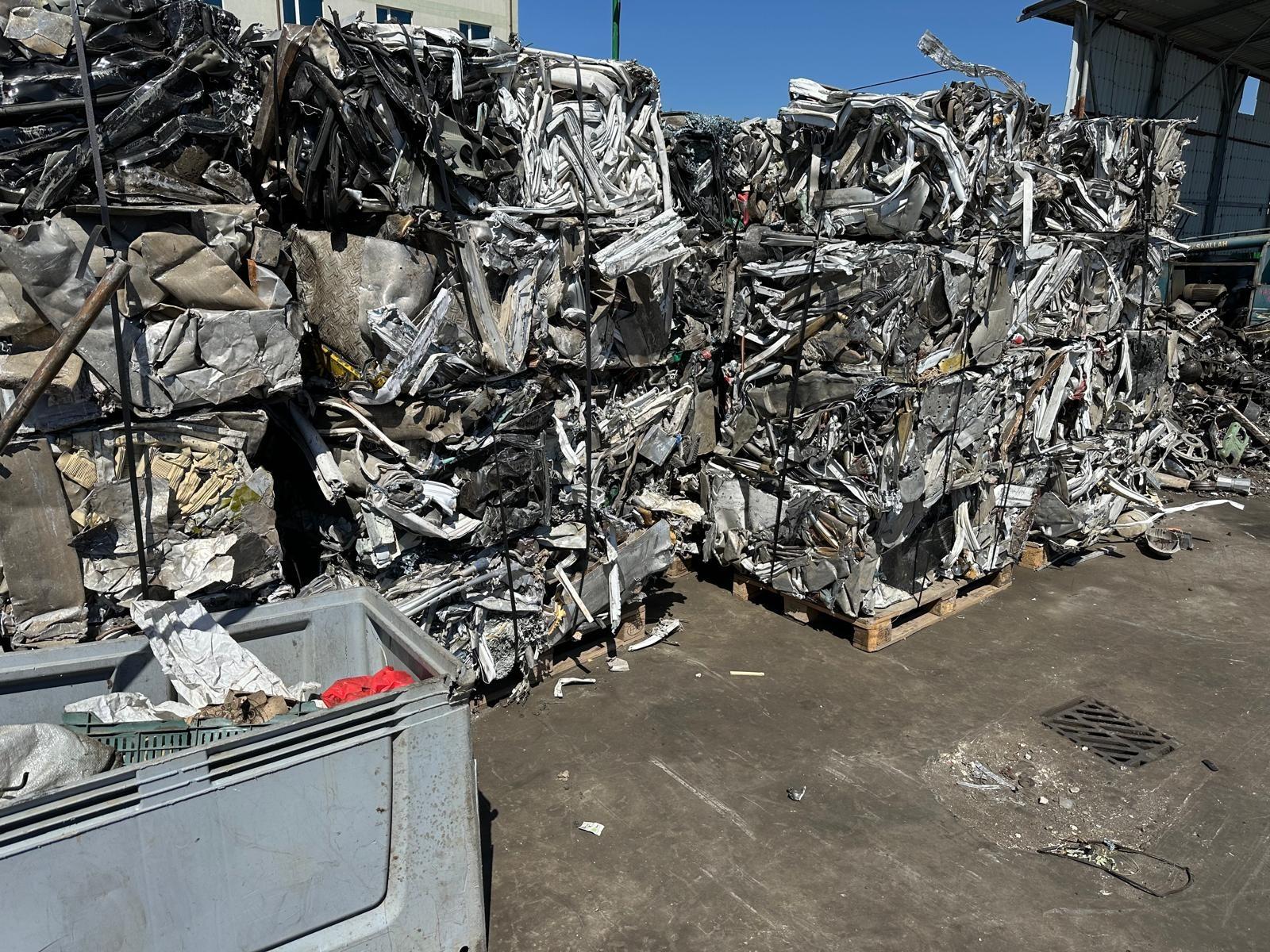 Metals-Aluminium