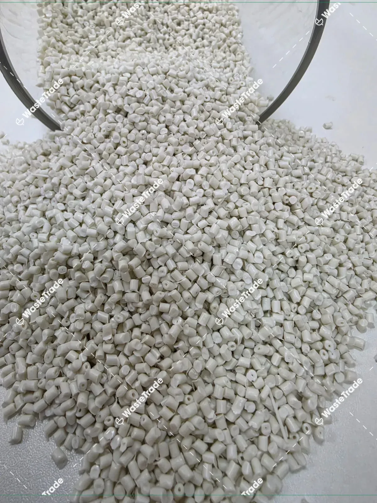 Plastic-PP-PP pellet — colour-Municipal-Granulate