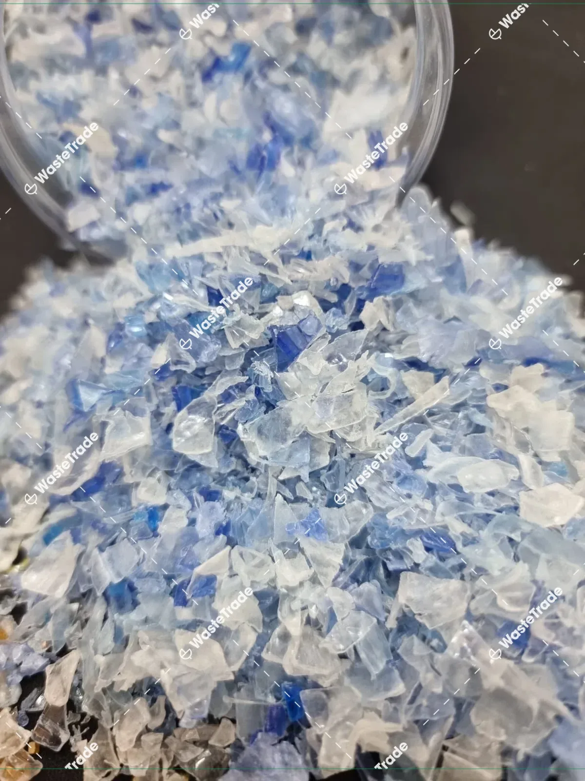 Plastic-PET-Bottles — clear (water/CSD)-Municipal-Flake — hot washed