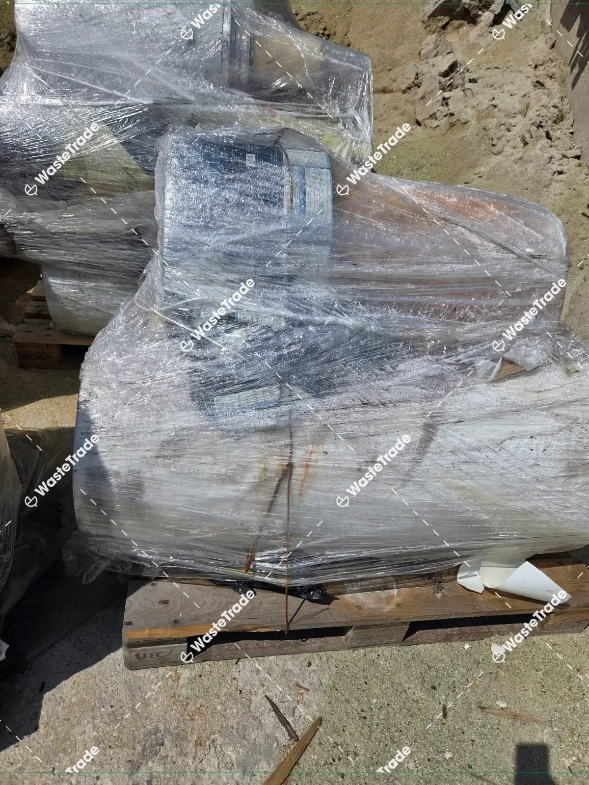 Plastic-Mixed Plastic-Auto Shredder Residue (plastic fraction)-Sorting / Treatment-Baled