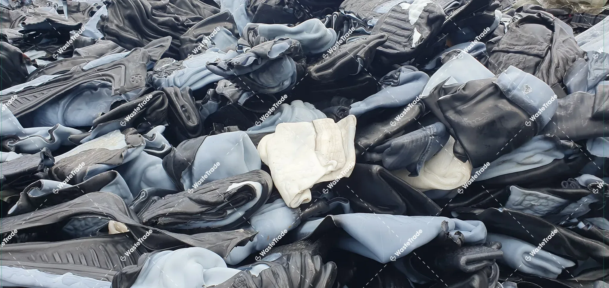 HDPE-Coloured HDPE regrind