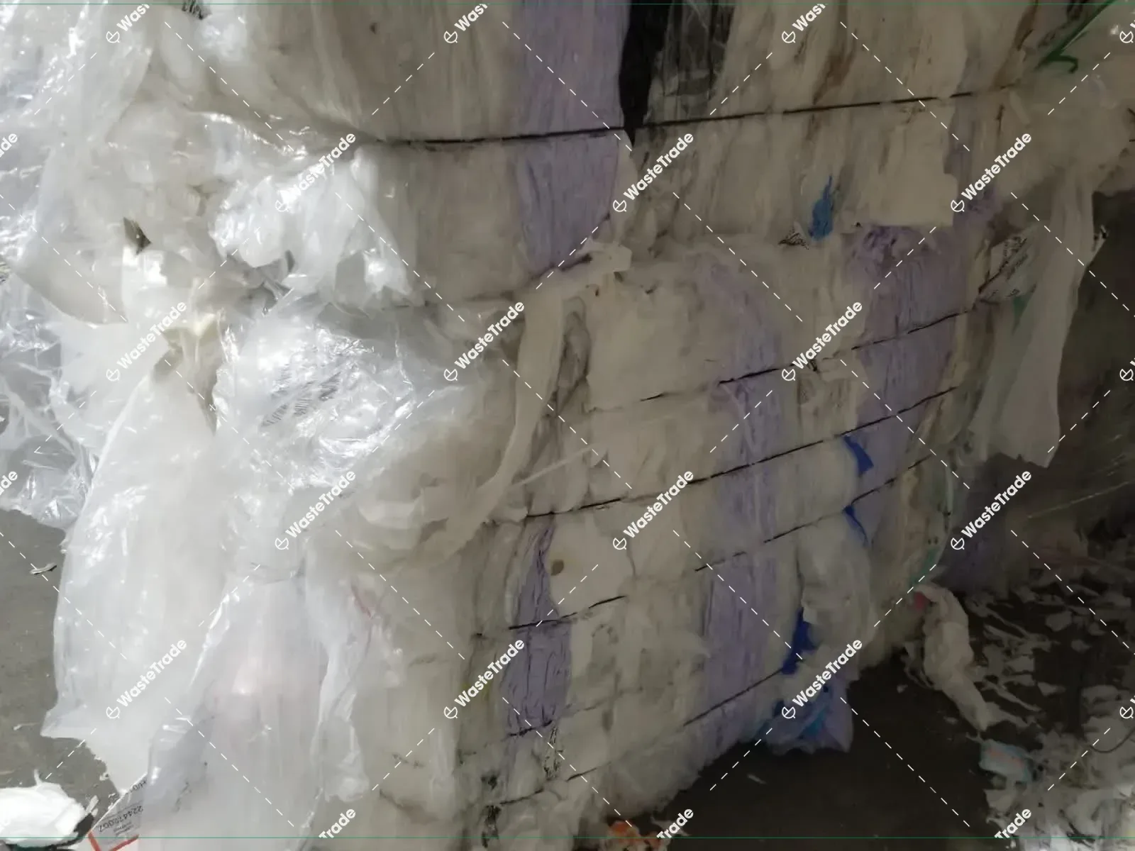 Plastic-LDPE/LLDPE-98/2 clear film-Packaging-Baled
