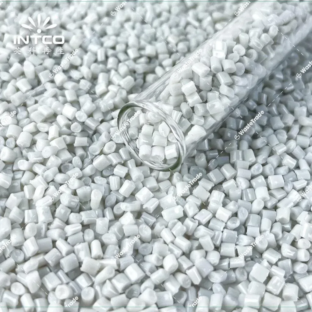 Plastic-PET-rPET pellet — coloured-Packaging-Agglomerate