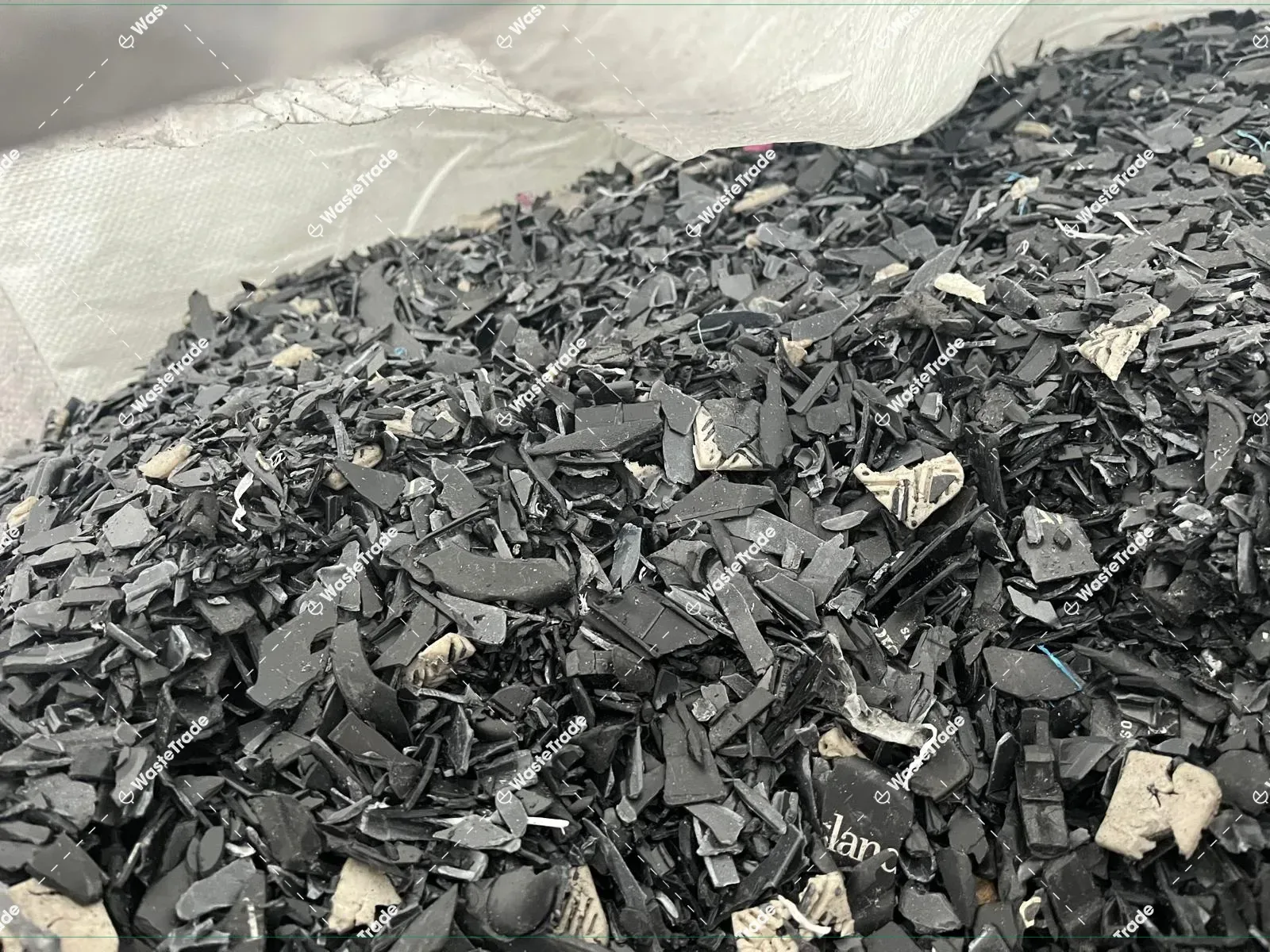 Plastic-PS-PS regrind — colour-Industrial Production-Regrind