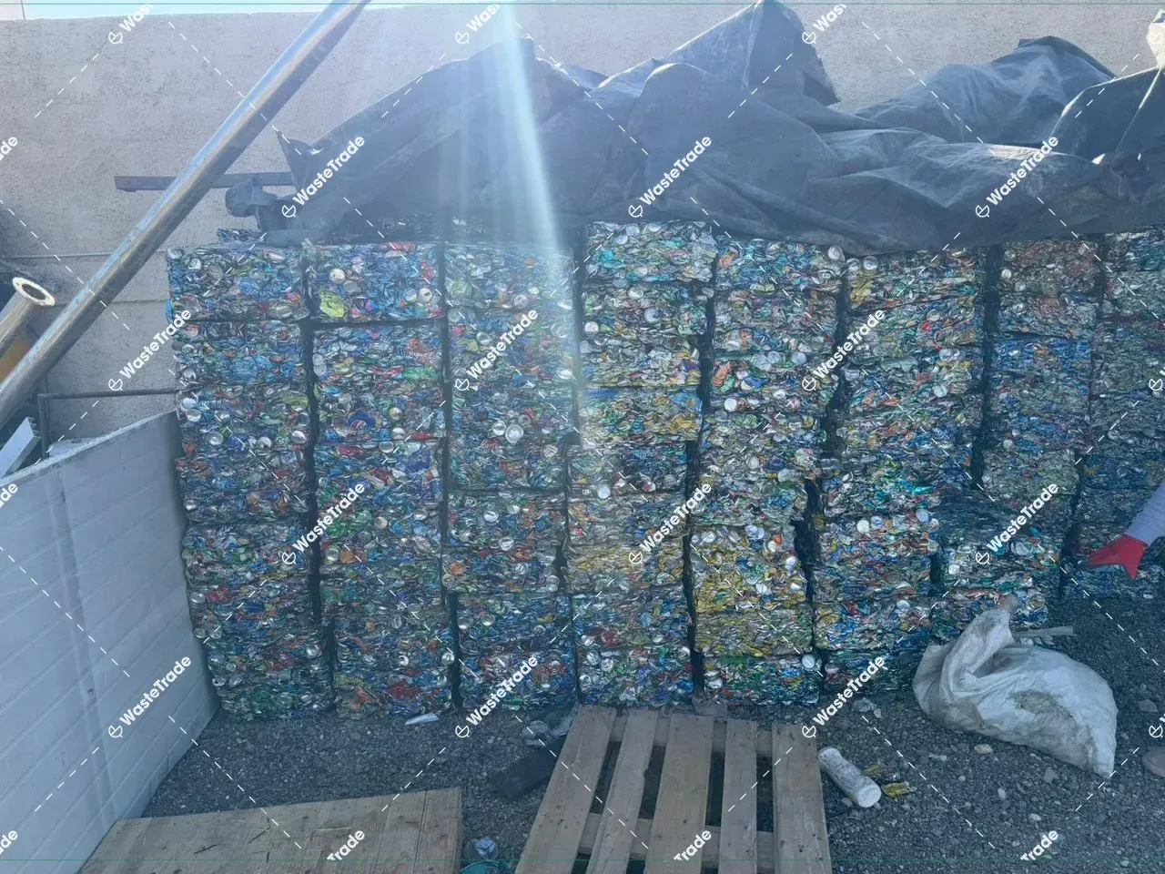 Metal-Aluminium
